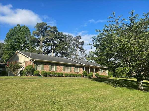 1.67 Acres of Land with Home for Lease in Buford, Georgia
