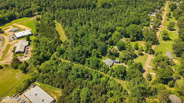 28.8 Acres of Land for Sale in Brookhaven, Mississippi