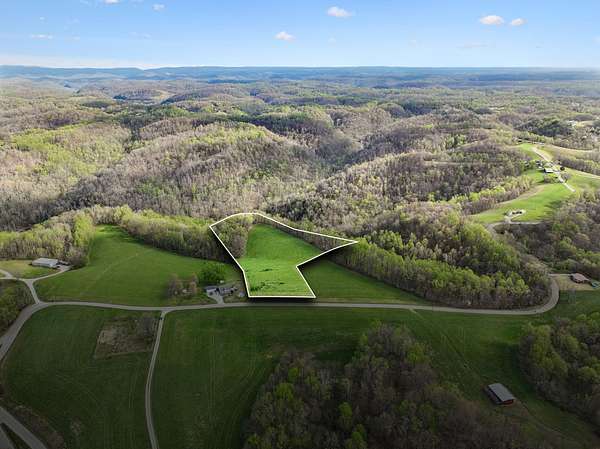 5.18 Acres of Residential Land for Sale in Silver Point, Tennessee