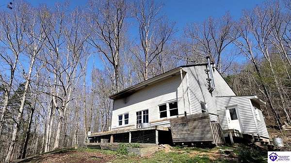 20.8 Acres of Land with Home for Sale in New Haven, Kentucky