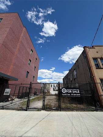 0.07 Acres of Residential Land for Sale in Brooklyn, New York