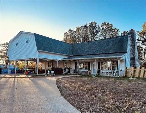 9.5 Acres of Land with Home for Sale in Ringgold, Georgia