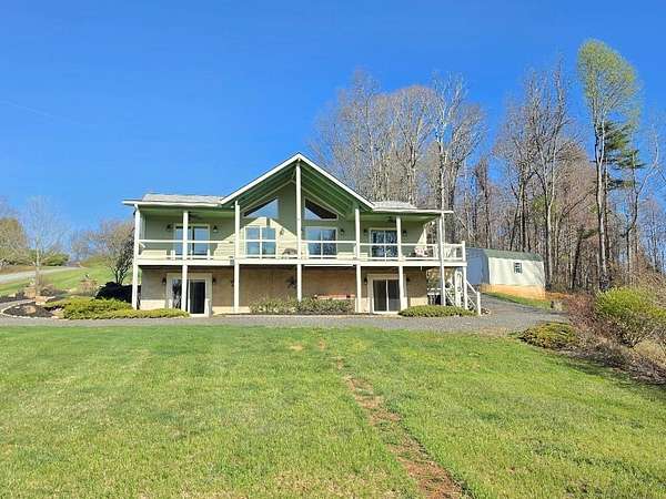 5 Acres of Land with Home for Sale in Woodlawn, Virginia