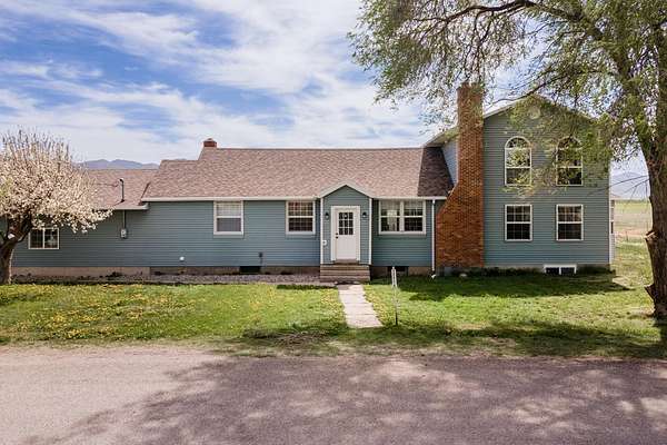 4.24 Acres of Land with Home for Sale in Downey, Idaho