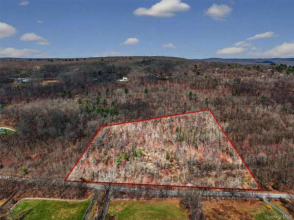 50.8 Acres of Recreational & Residential Land for Sale in Bloomingburg, New York