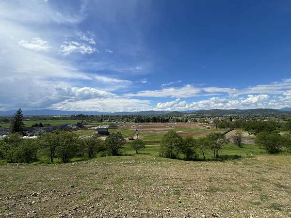0.96 Acres of Residential Land for Sale in Eagle Point, Oregon