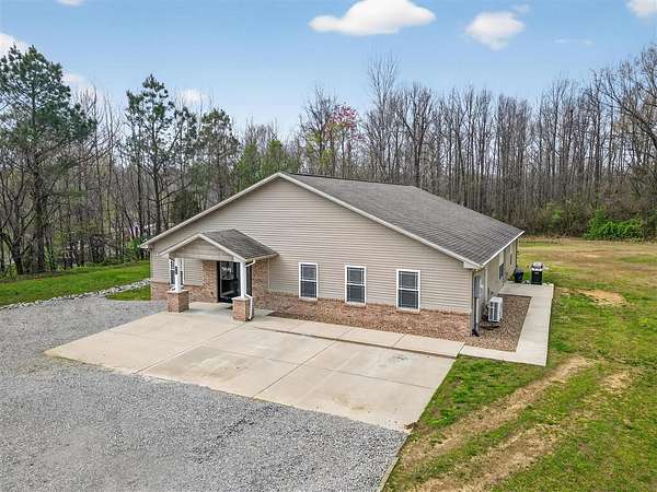 1.83 Acres of Improved Mixed-Use Land for Sale in Central City, Kentucky