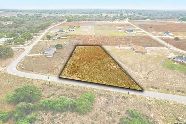 1.23 Acres of Residential Land for Sale in Natalia, Texas