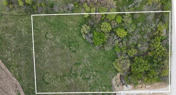 5 Acres of Residential Land for Sale in Earlham, Iowa