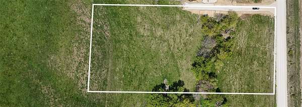 5 Acres of Residential Land for Sale in Earlham, Iowa