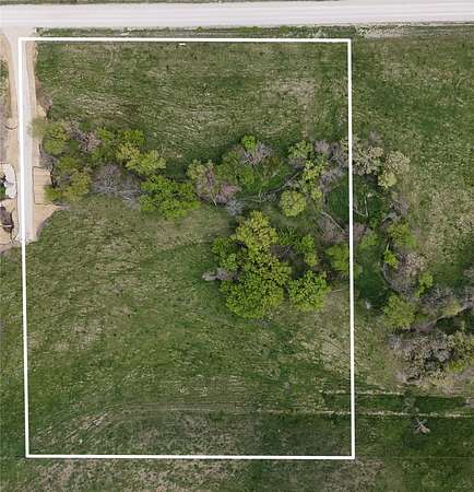 5 Acres of Residential Land for Sale in Earlham, Iowa