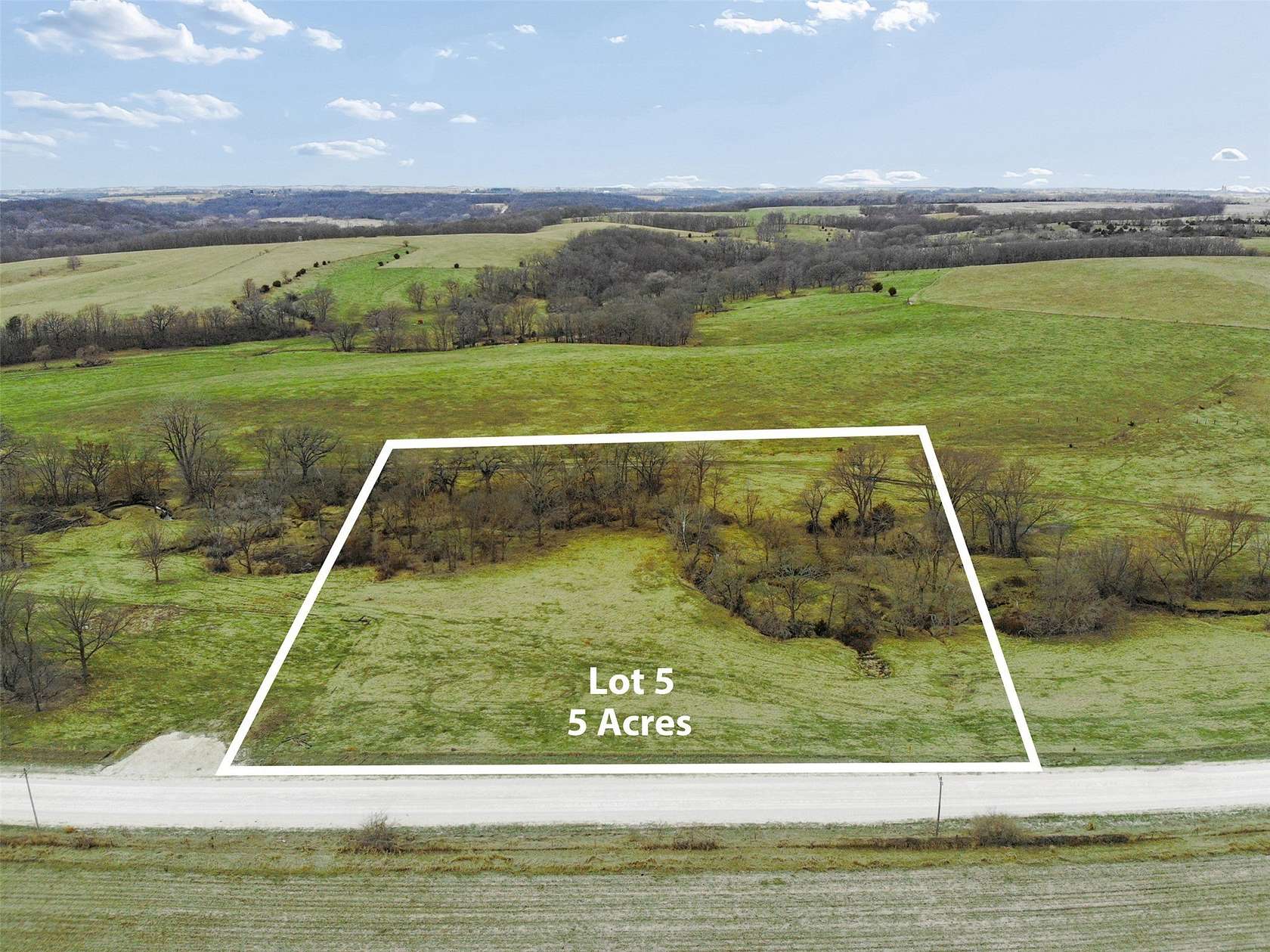 5 Acres of Residential Land for Sale in Earlham, Iowa