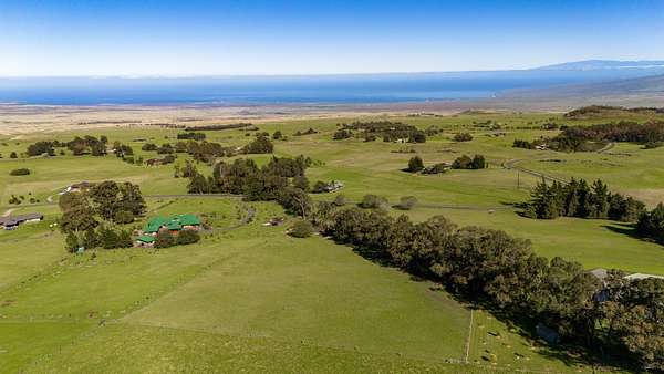 10 Acres of Land for Sale in Waimea, Hawaii