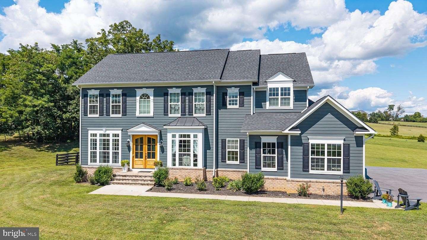 3 Acres of Land with Home for Sale in Round Hill, Virginia