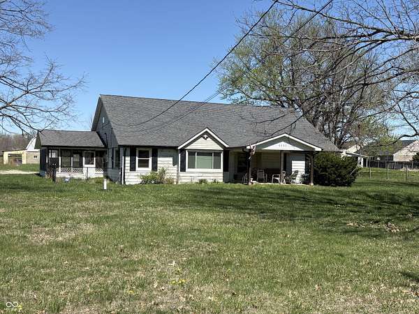 2.23 Acres of Land with Home for Sale in Avon, Indiana