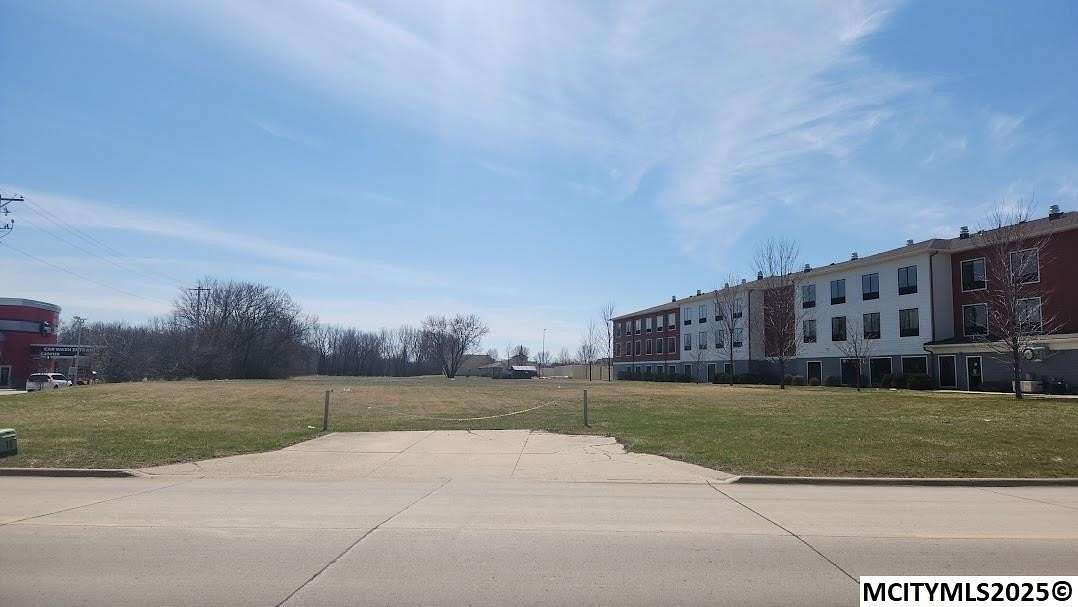 1.82 Acres of Residential Land for Sale in Mason City, Iowa