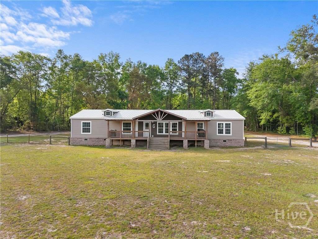 15.2 Acres of Recreational Land with Home for Sale in Newington, Georgia