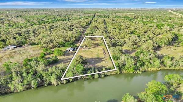 2.58 Acres of Residential Land for Sale in Victoria, Texas