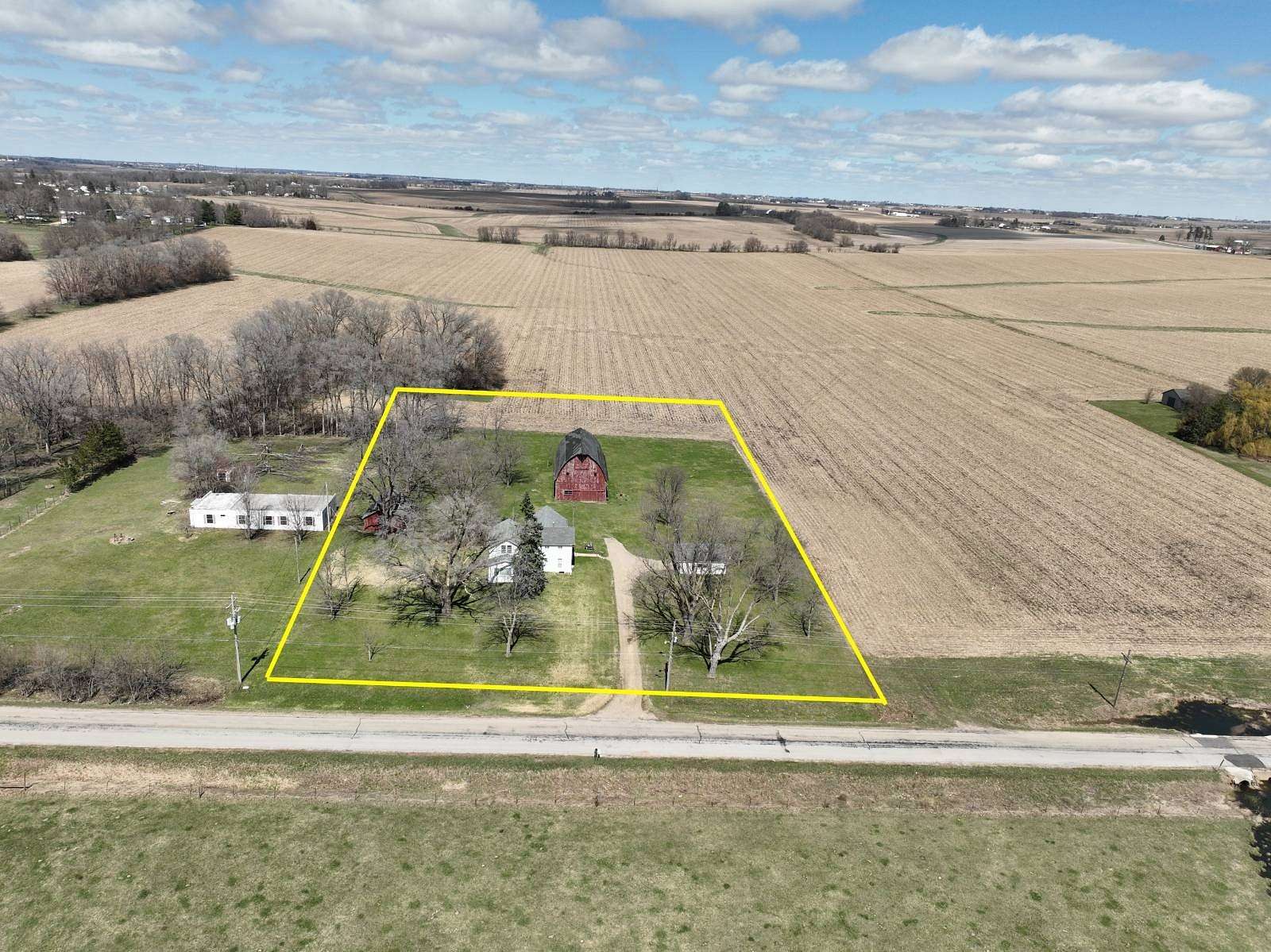 3 Acres of Land with Home for Sale in Waterloo, Iowa