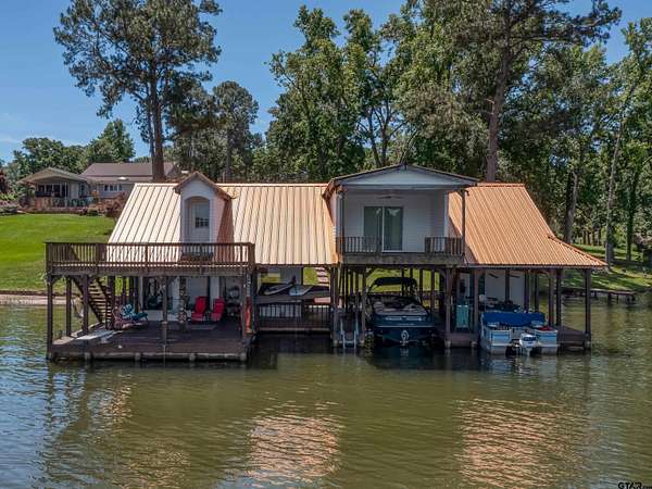 1.5 Acres of Land with Home for Sale in Whitehouse, Texas