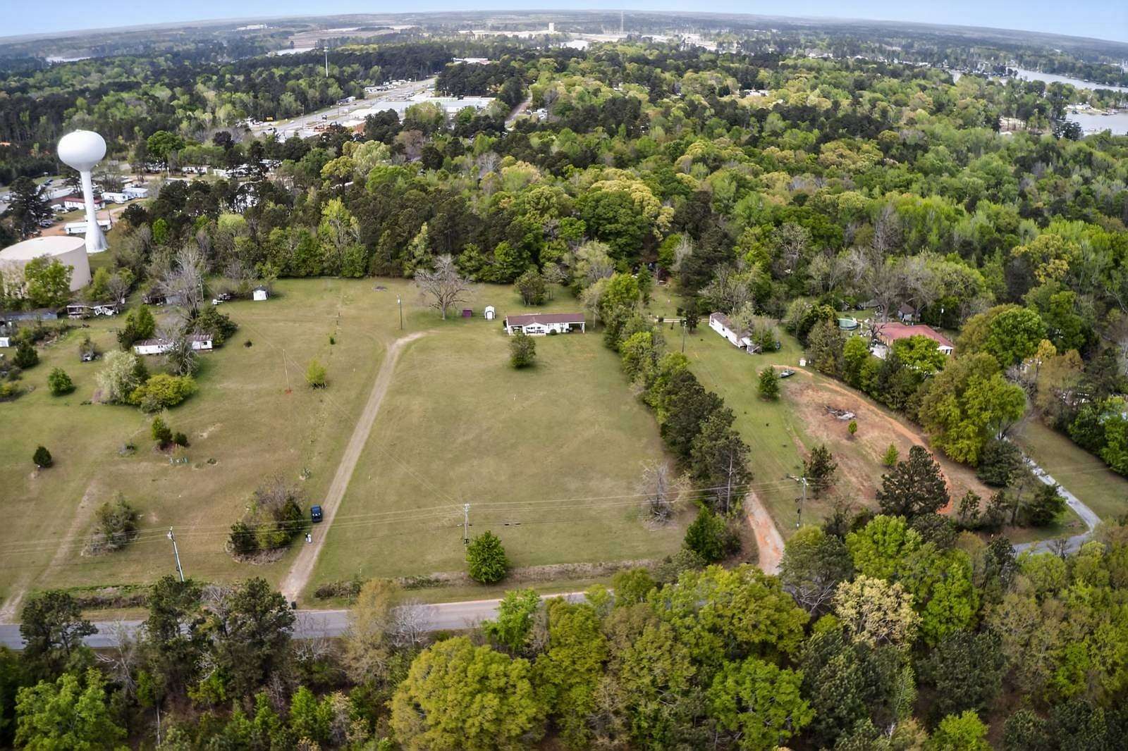 3 Acres of Residential Land for Sale in Milledgeville, Georgia