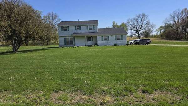 5 Acres of Land with Home for Sale in Henderson, Kentucky