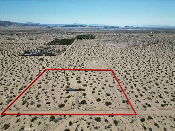 2.5 Acres of Land for Sale in Twentynine Palms, California