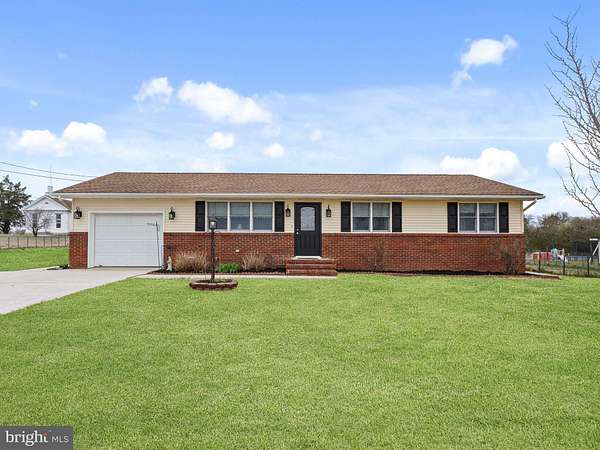 4.33 Acres of Land with Home for Sale in Pittsgrove Township, New Jersey