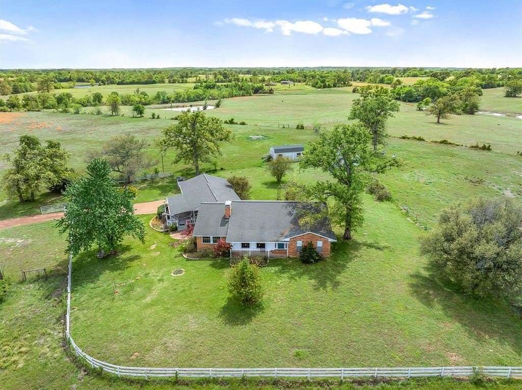 66.9 Acres of Land with Home for Sale in Canton, Texas