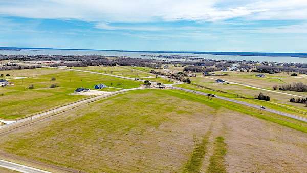 5.14 Acres of Residential Land for Sale in Corsicana, Texas