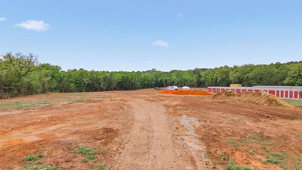 5 Acres of Mixed-Use Land for Sale in Flint, Texas