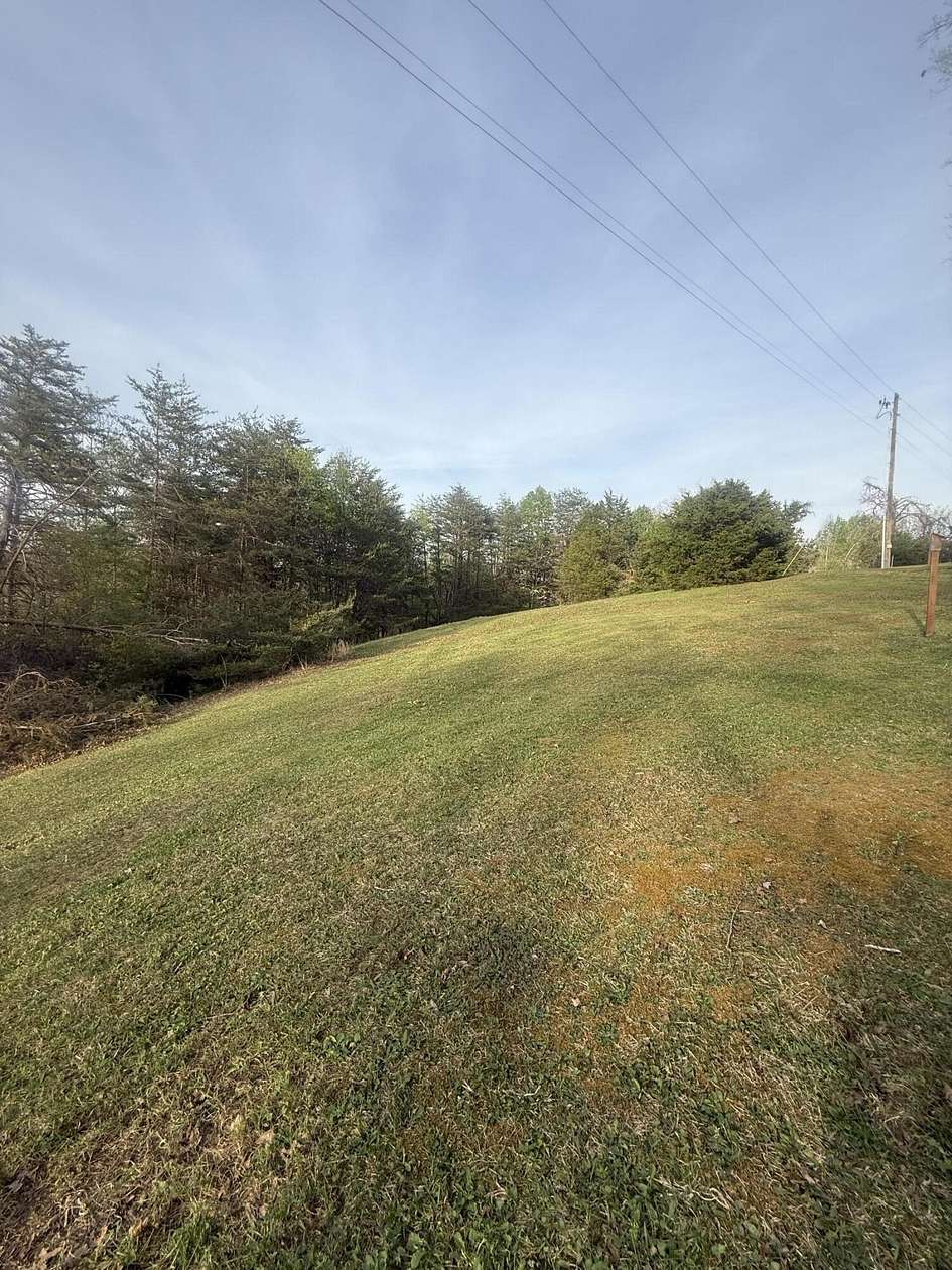 3 Acres of Residential Land for Sale in Monticello, Kentucky