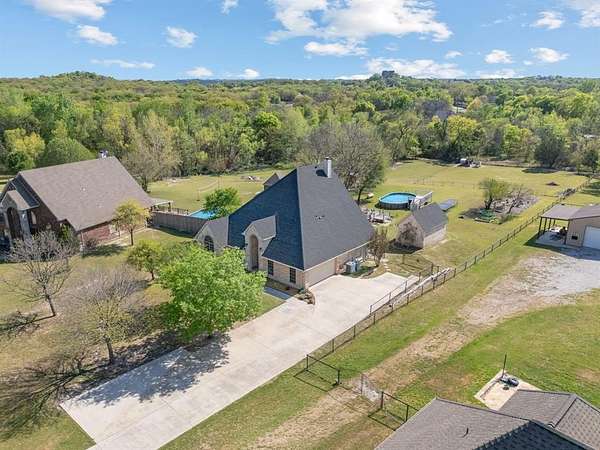 1.6 Acres of Land with Home for Sale in Azle, Texas