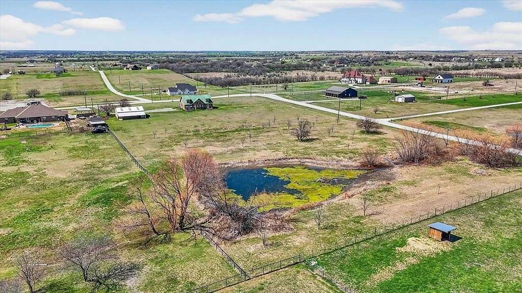5 Acres of Land with Home for Sale in Decatur, Texas