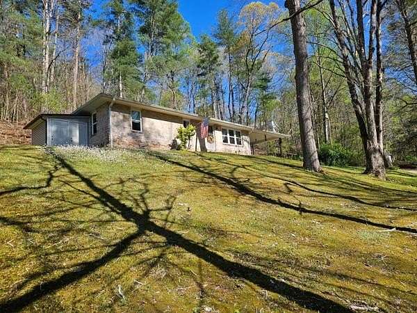 6.35 Acres of Land with Home for Lease in Ellijay, Georgia