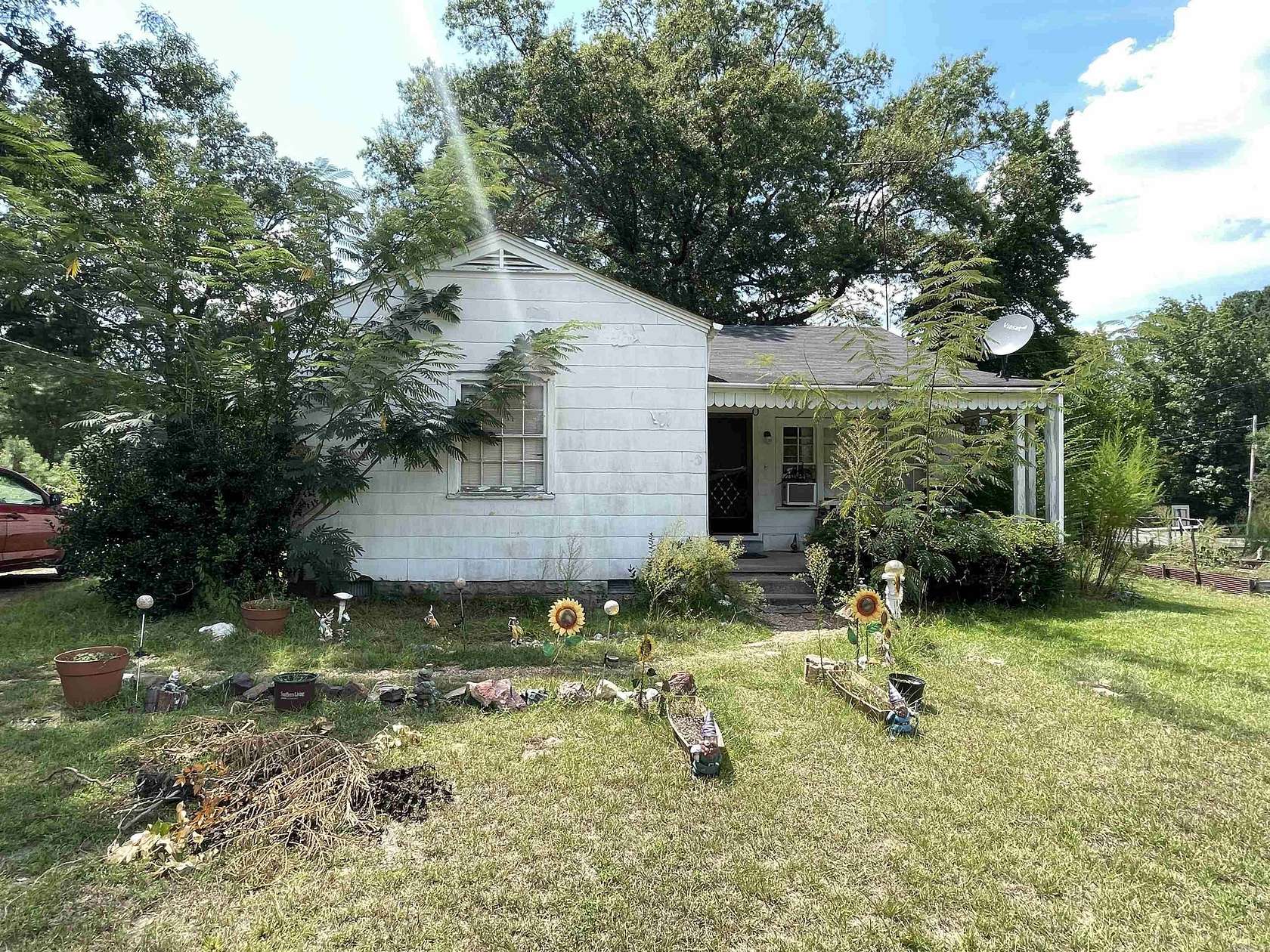 2.53 Acres of Land with Home for Sale in Chidester, Arkansas