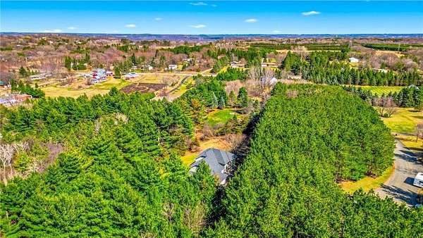 2.5 Acres of Land with Home for Sale in Stillwater, Minnesota