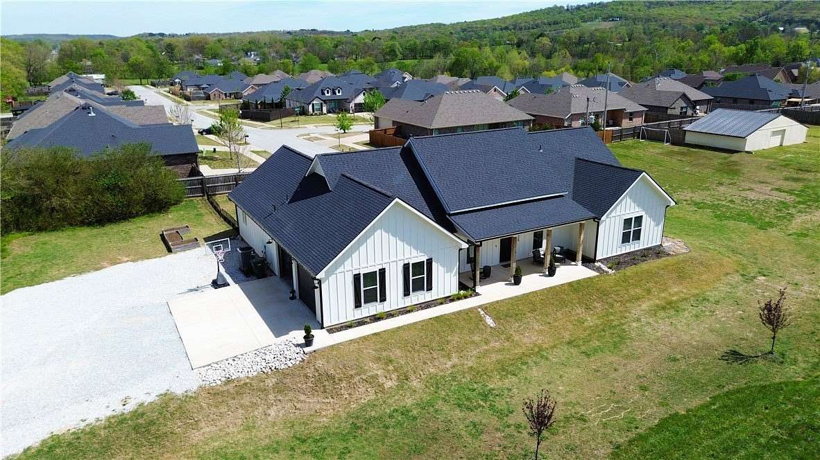 2.49 Acres of Land with Home for Sale in Fayetteville, Arkansas