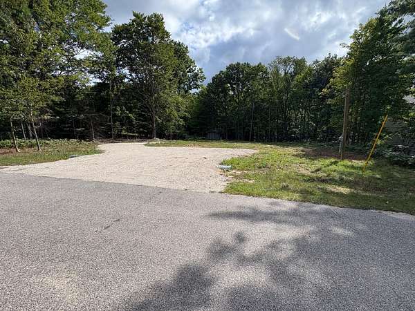 1 Acre of Residential Land for Sale in Onekama, Michigan