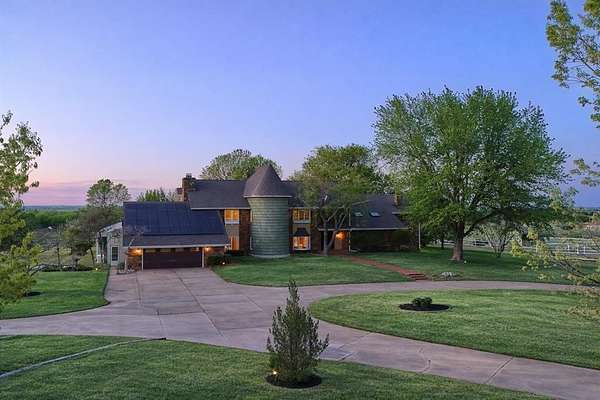 12.2 Acres of Land with Home for Sale in Yukon, Oklahoma