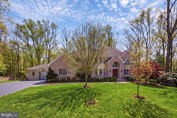 1.6 Acres of Land with Home for Sale in Vienna, Virginia