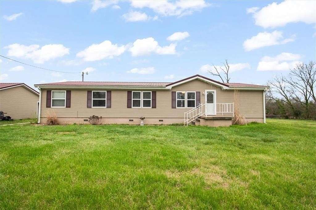 2.1 Acres of Land with Home for Sale in Hume, Missouri