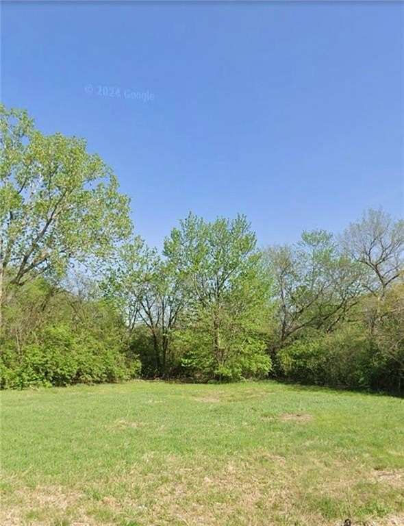 2 Acres of Commercial Land for Sale in Topeka, Kansas