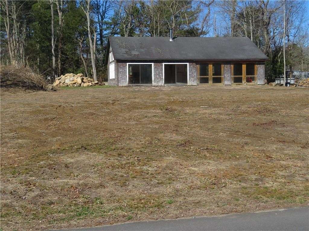 0.69 Acres of Residential Land for Sale in South Kingstown Town, Rhode Island