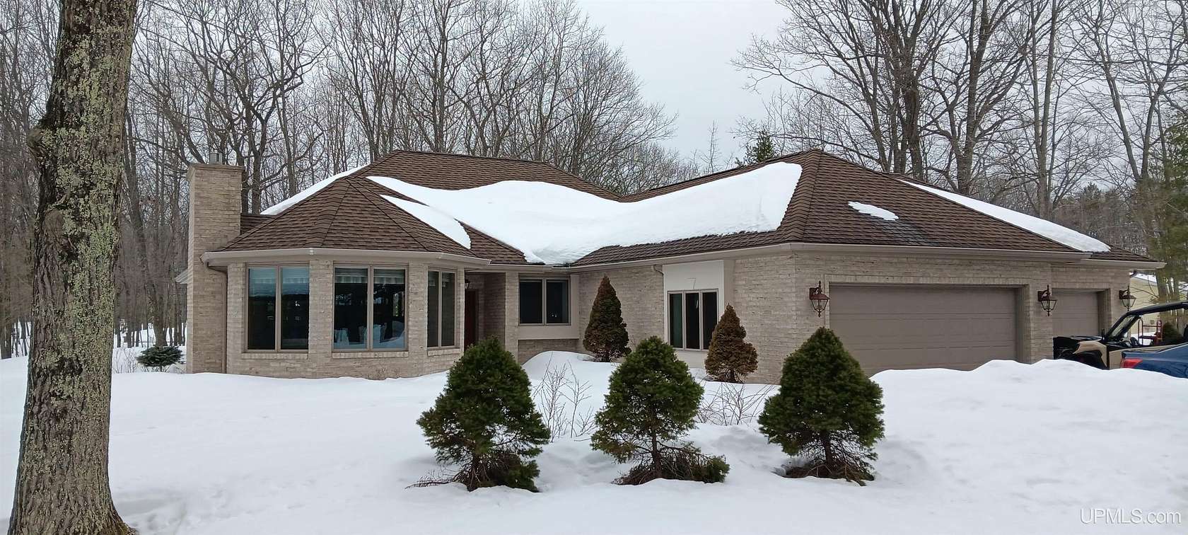 1.7 Acres of Land with Home for Sale in Gladstone, Michigan