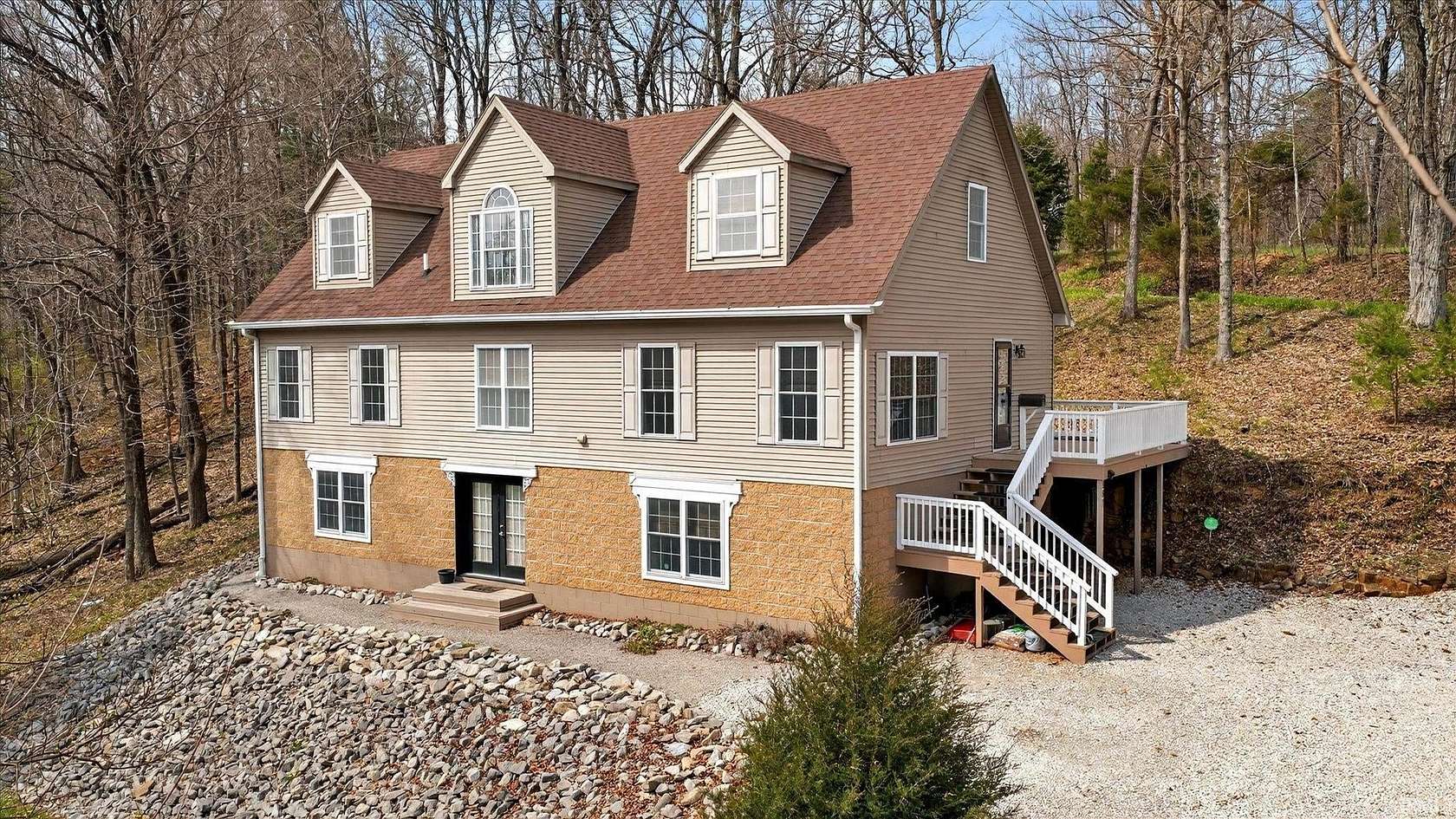 9 Acres of Land with Home for Sale in Spencer, Indiana