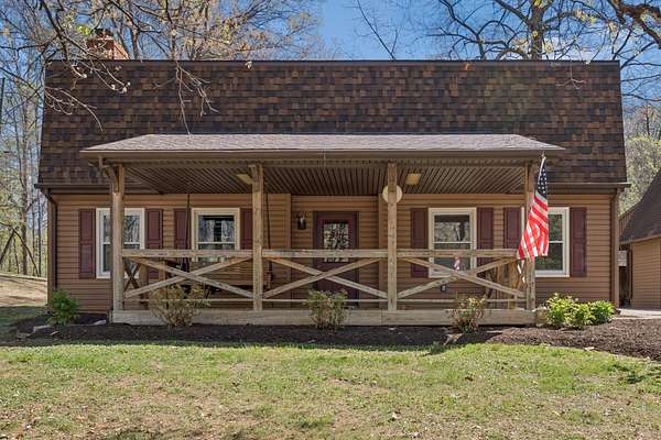 14.6 Acres of Land with Home for Sale in Blue Ridge, Virginia