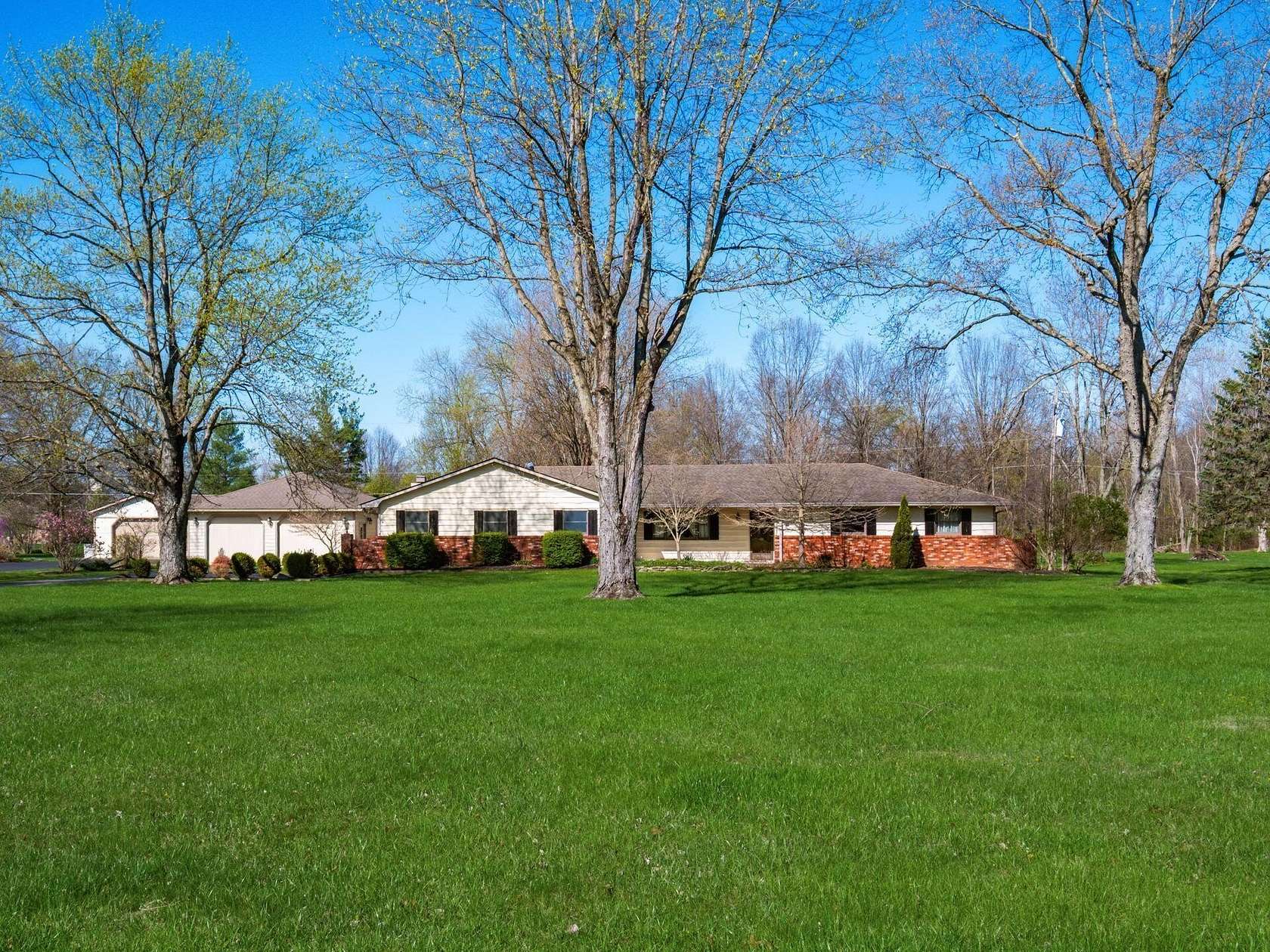 1.58 Acres of Land with Home for Sale in Blacklick, Ohio