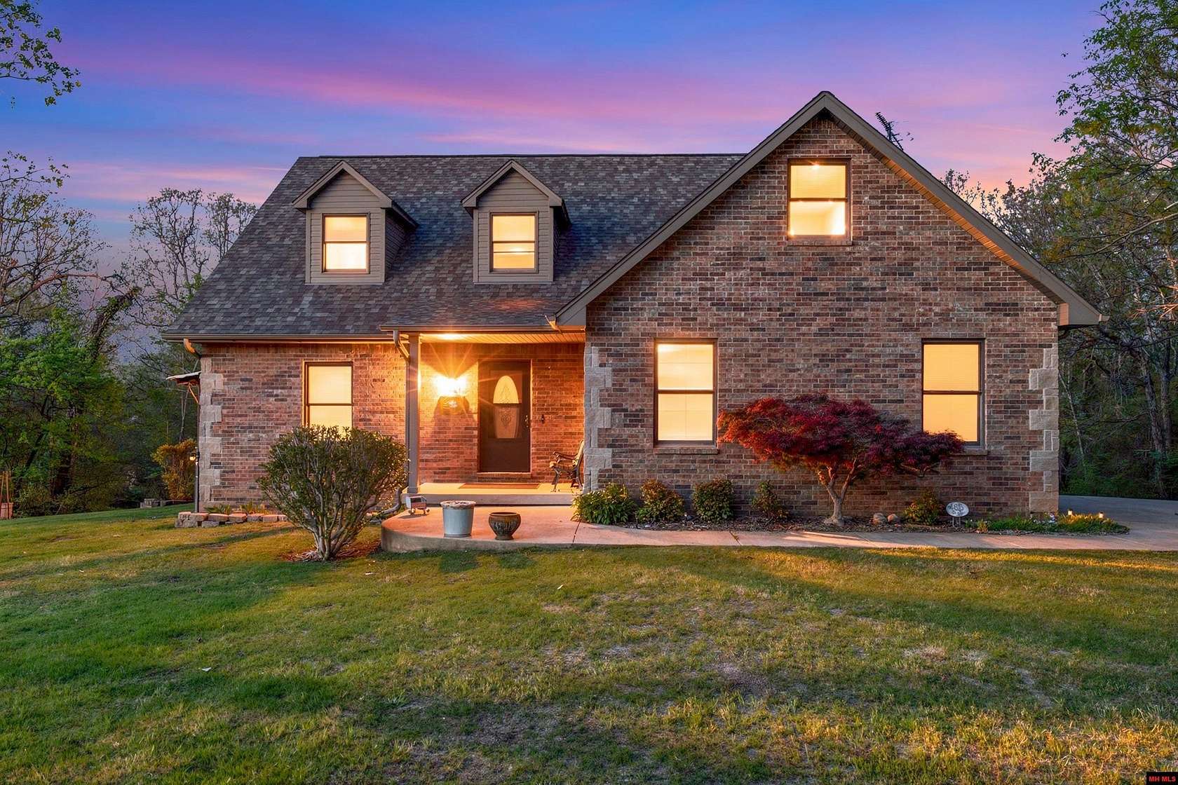 5 Acres of Land with Home for Sale in Mountain Home, Arkansas