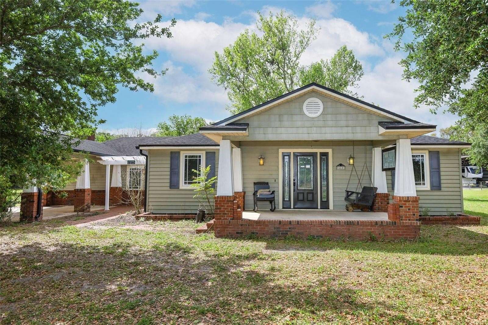 1.56 Acres of Land with Home for Sale in Chuluota, Florida